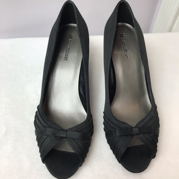 Naturalizer - PLEATS Satin Bow Black Heels - Picture 1 of 5